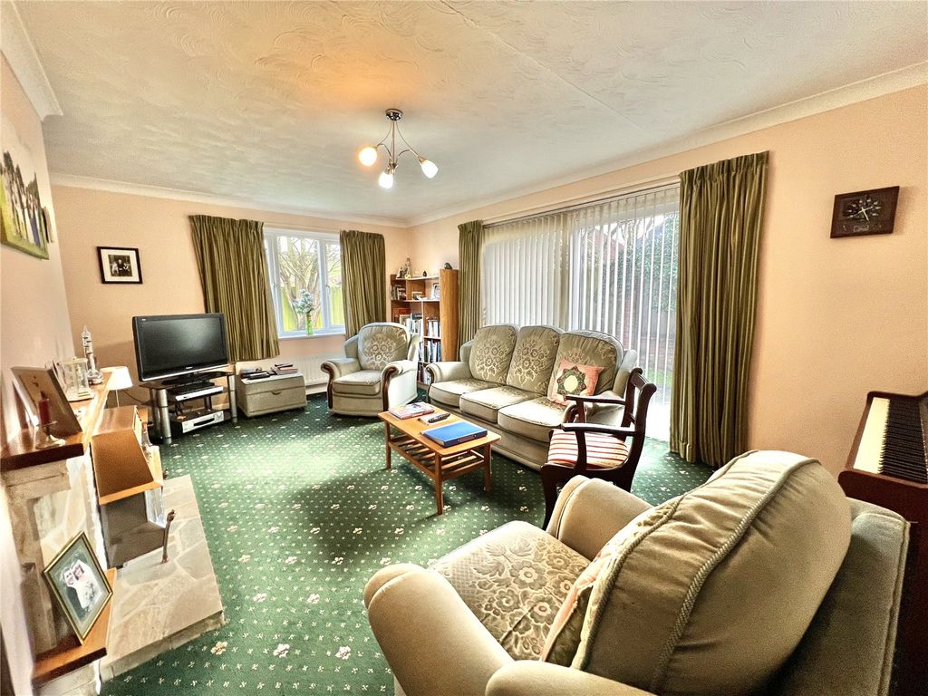 Property photo 2 of 14 Picture No. 04