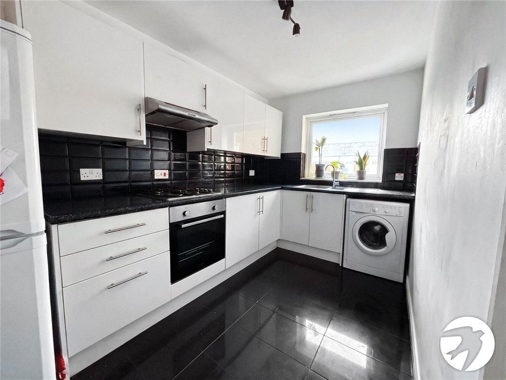 Property photo 3 of 5 Picture No. 03