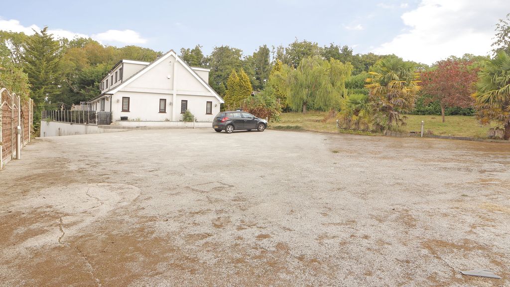 Property photo 1 of 23
