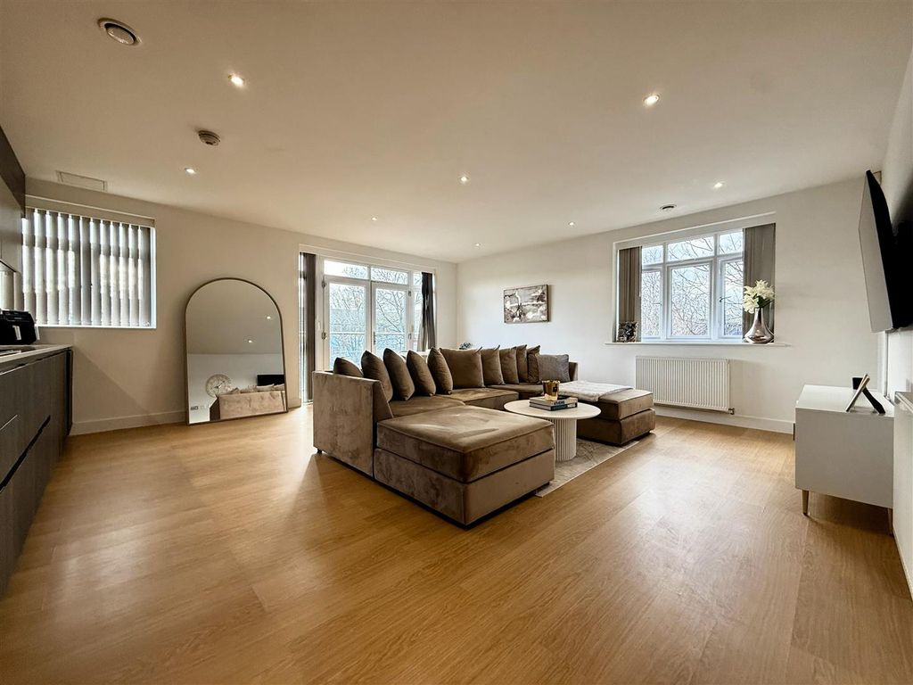 Property photo 2 of 13 Img_7627.Jpg