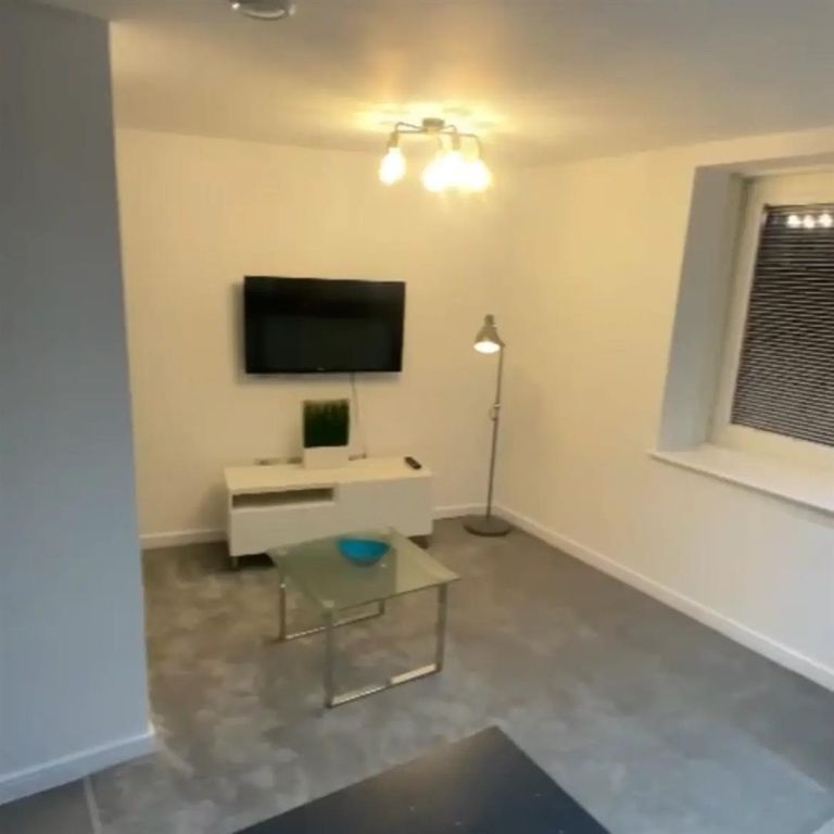 Property photo 3 of 15 Copy_E0B372F9-C4Cb-4Eb7-Bf43-1F3F1F5872B7.Jpeg