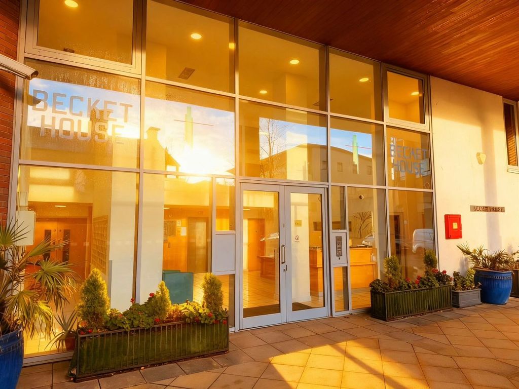 Property photo 1 of 9