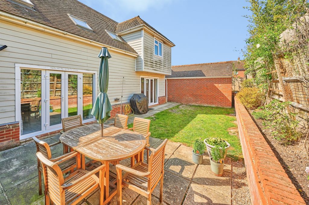 Property photo 1 of 21