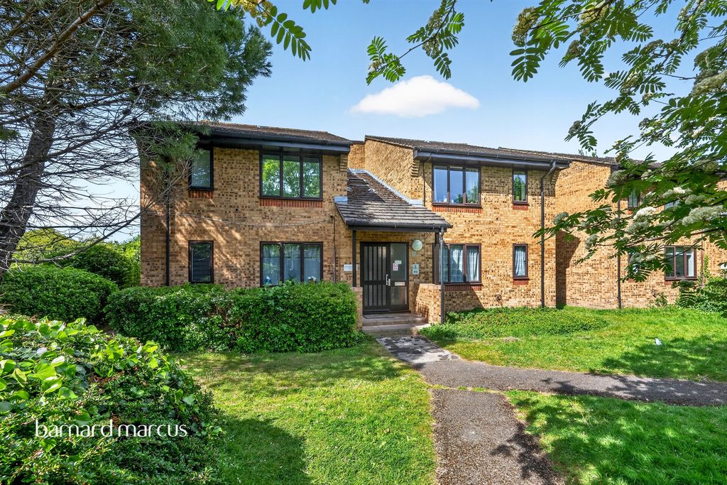 Property photo 1 of 8