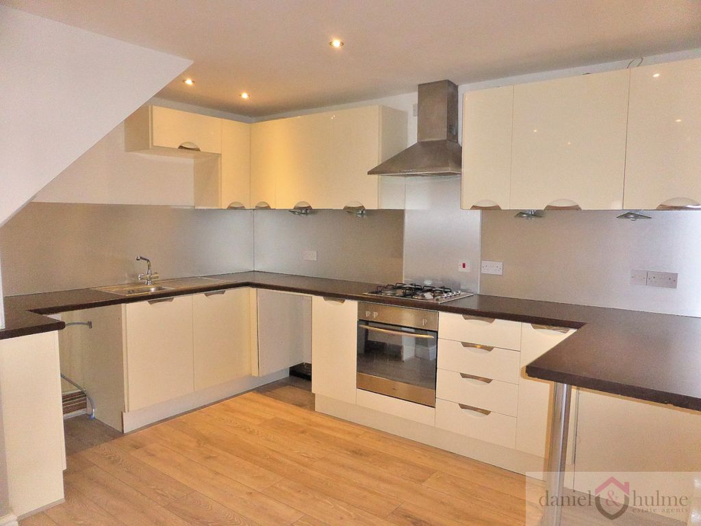 Property photo 2 of 12 Photo 1