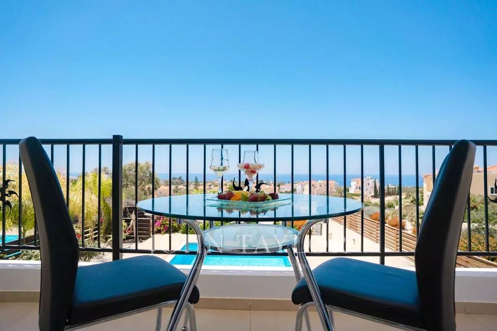 Property photo 3 of 5