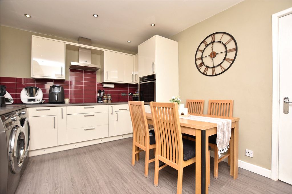 Property photo 2 of 14 Picture No. 09