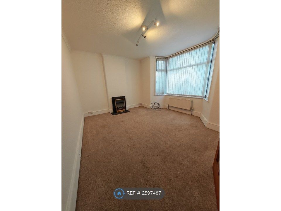 Property photo 3 of 13 Front Room Ground Floor