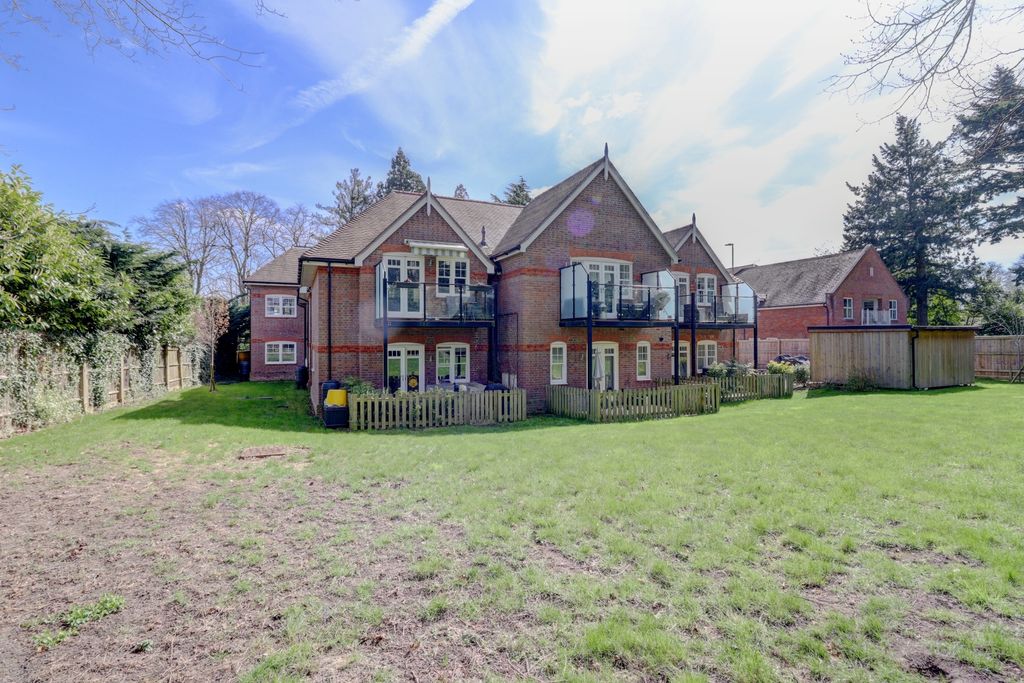 Property photo 1 of 10 Picture No. 12