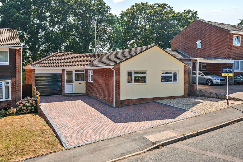 Property photo 1 of 15 2-6A6A2657c15Fc-1...