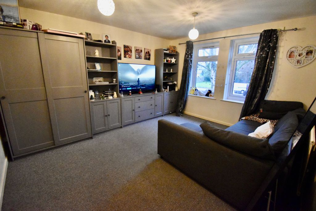 Property photo 2 of 7