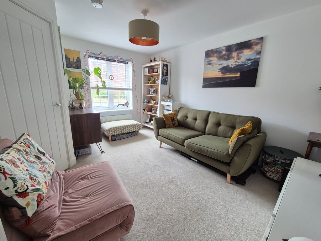 Property photo 3 of 13