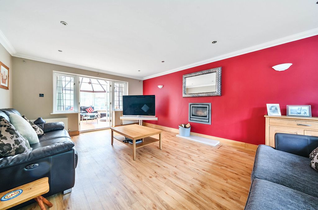Property photo 2 of 30 1301860-2-6842337...
