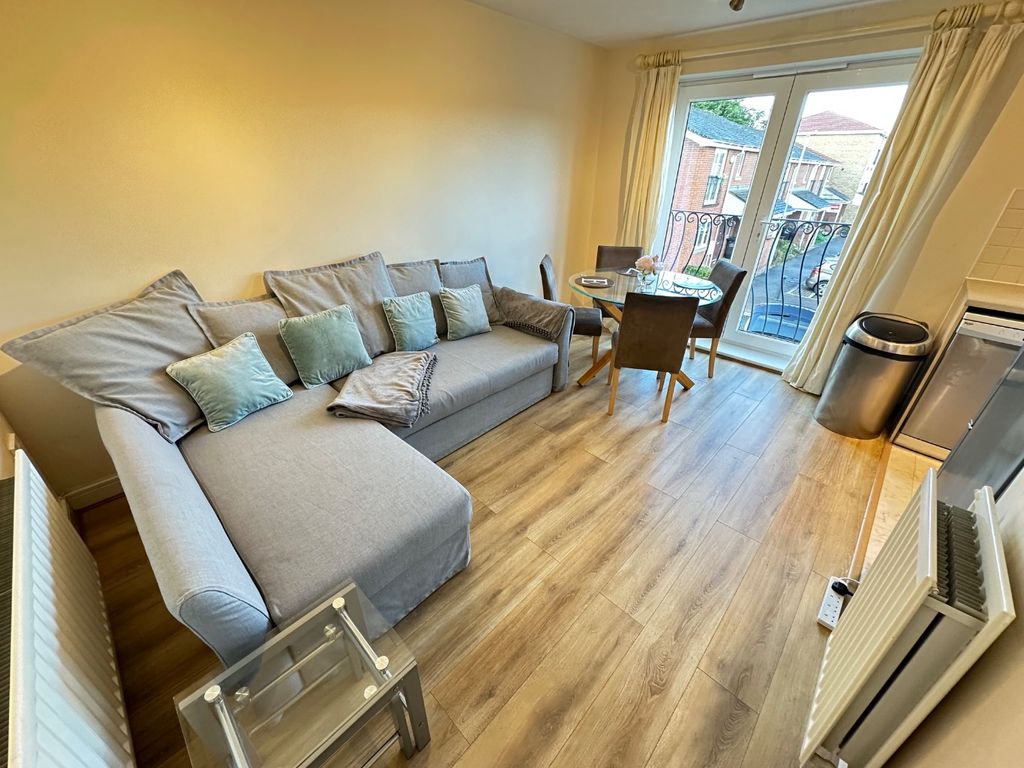 Property photo 2 of 17 4500821