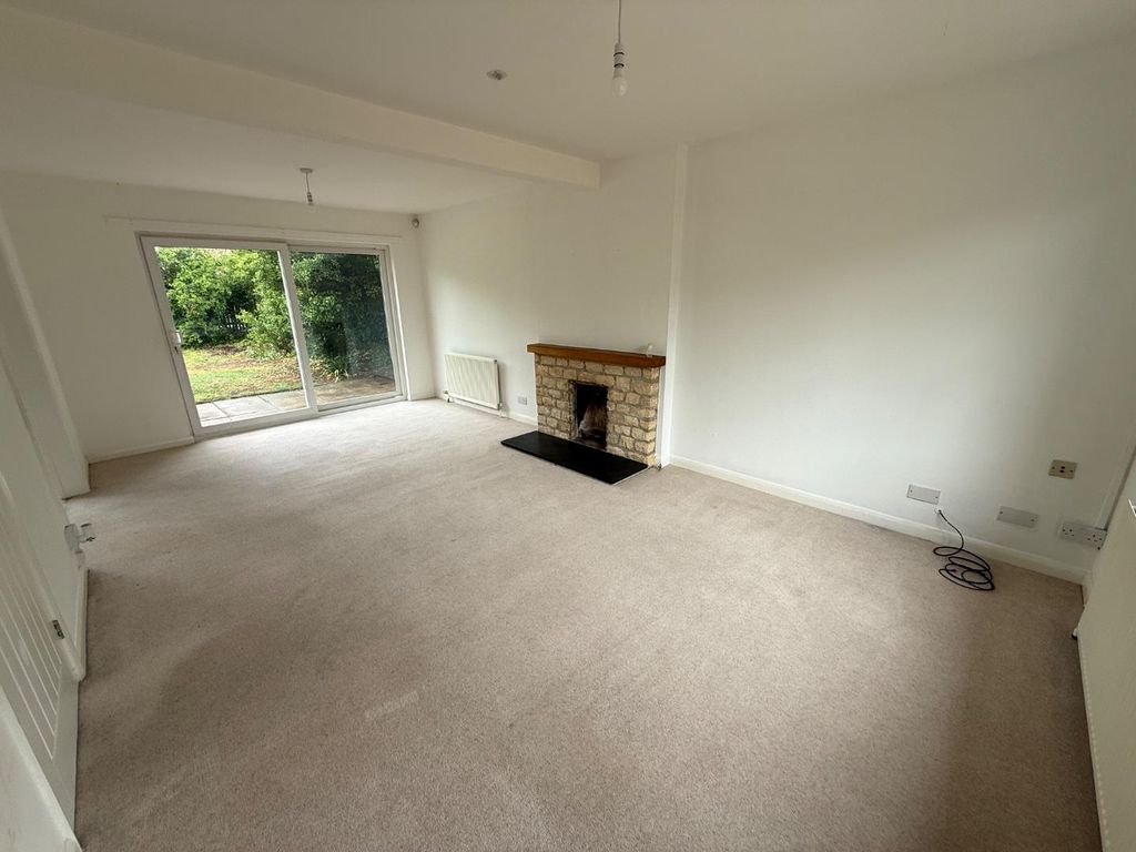 Property photo 2 of 12 Sitting Room