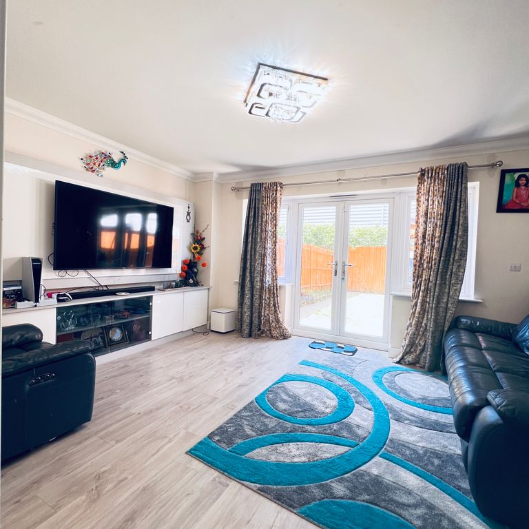 Property photo 2 of 16