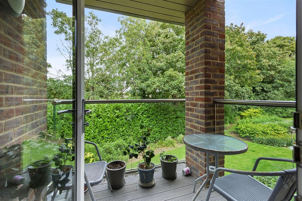 Property photo 3 of 10 01-Shpmcs_16Austenplace_Balcony1-2.Jpg