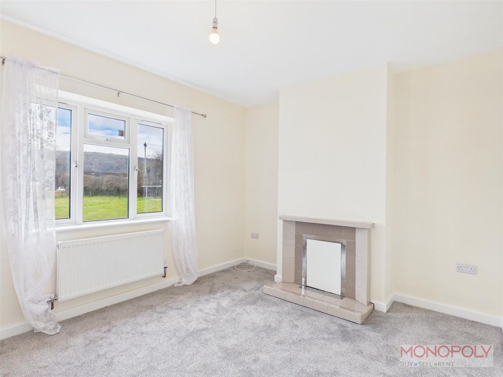 Property photo 3 of 19 Cam04439G0-Pr0247-Still001.Jpg