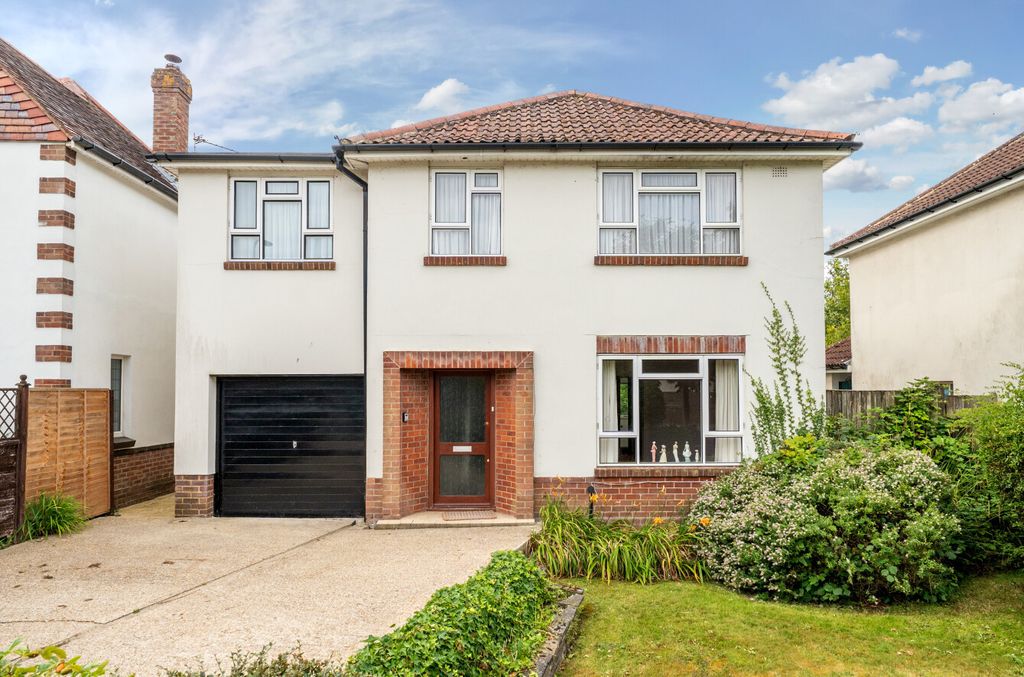 Property photo 1 of 19 1329980-1-687F616...