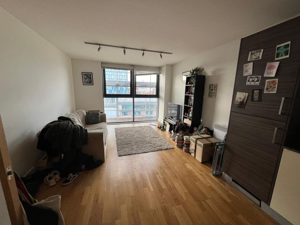 Property photo 2 of 7
