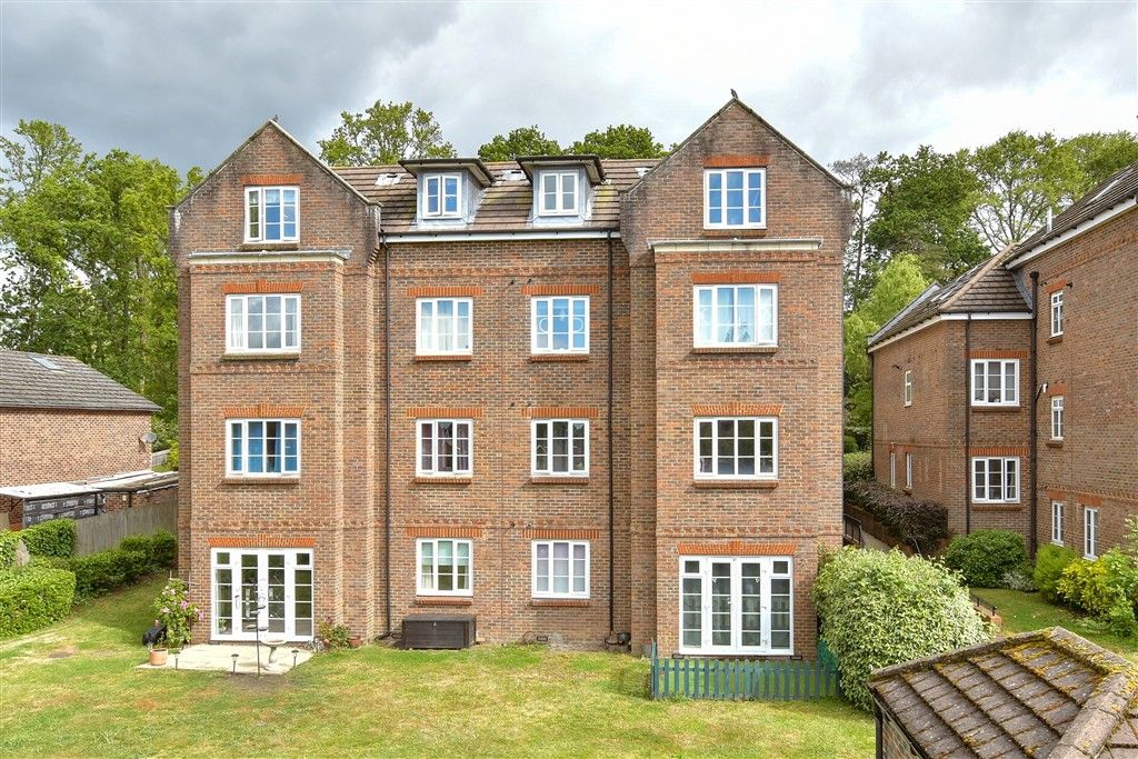 Property photo 1 of 13 External (Web)