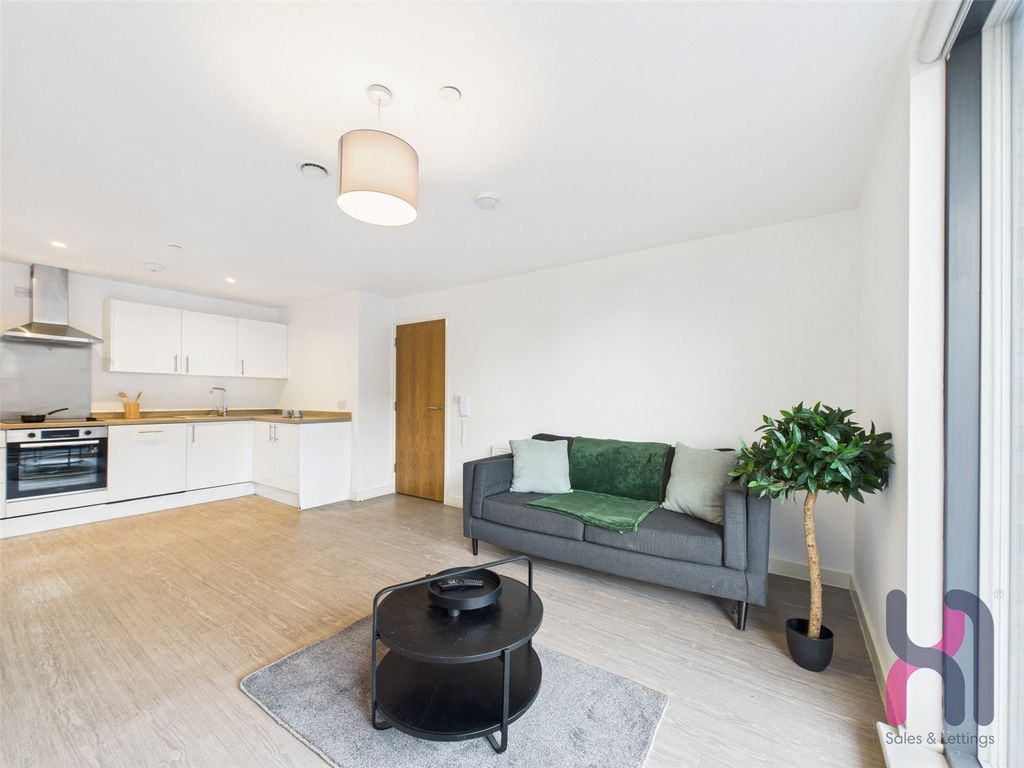 Property photo 2 of 11 Picture No. 25