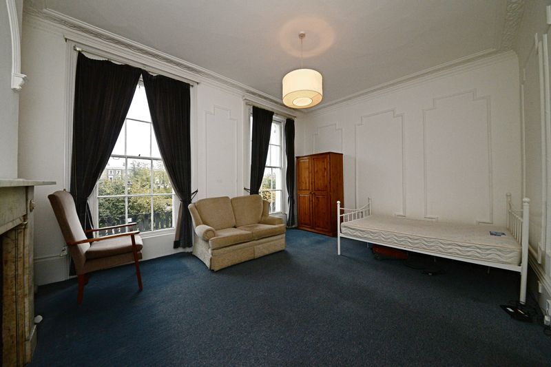 Property photo 1 of 4 Studio Room