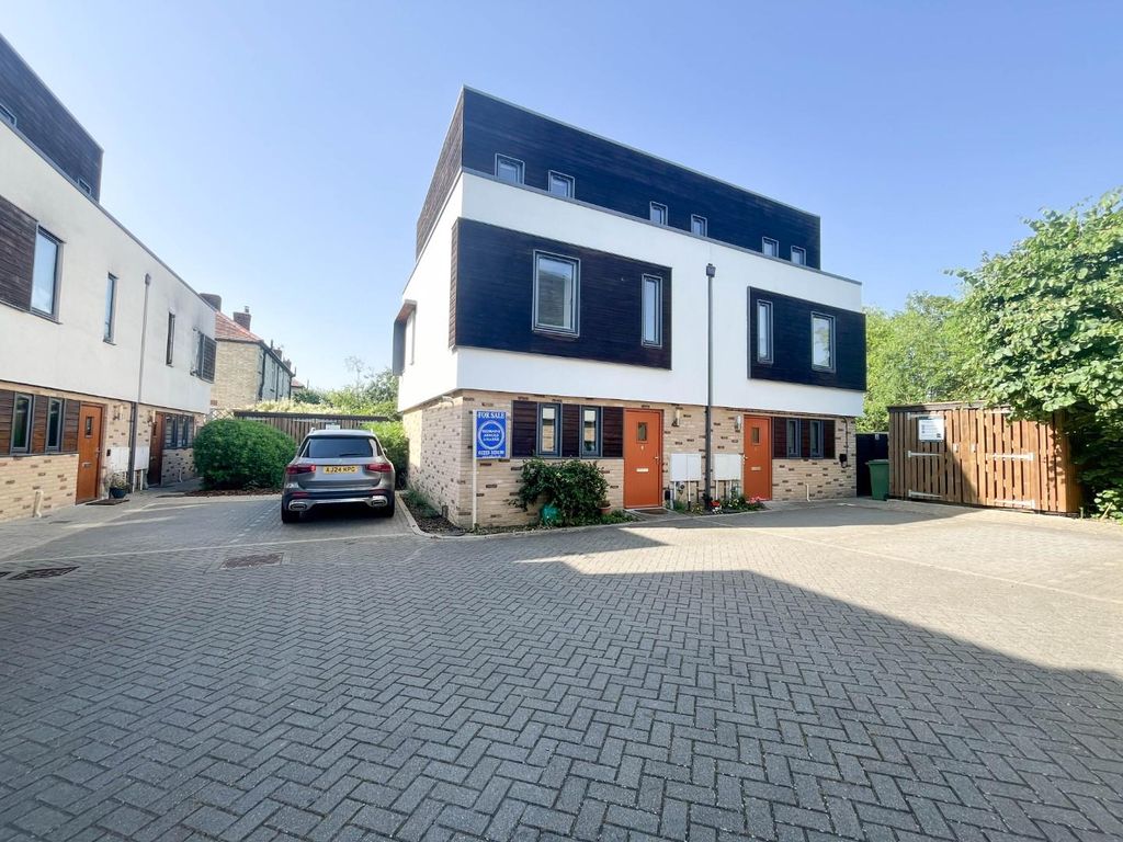 Property photo 1 of 18 Img_0845.Jpg