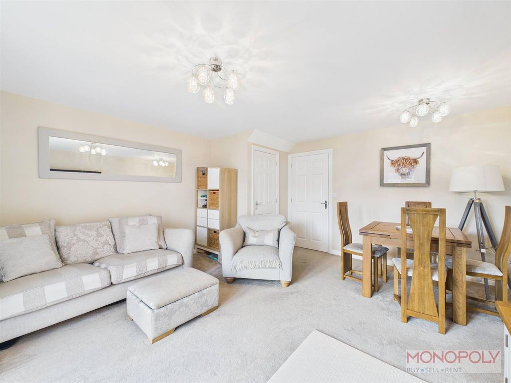 Property photo 3 of 19 Cam01943G0-Pr0593-Still006.Jpg