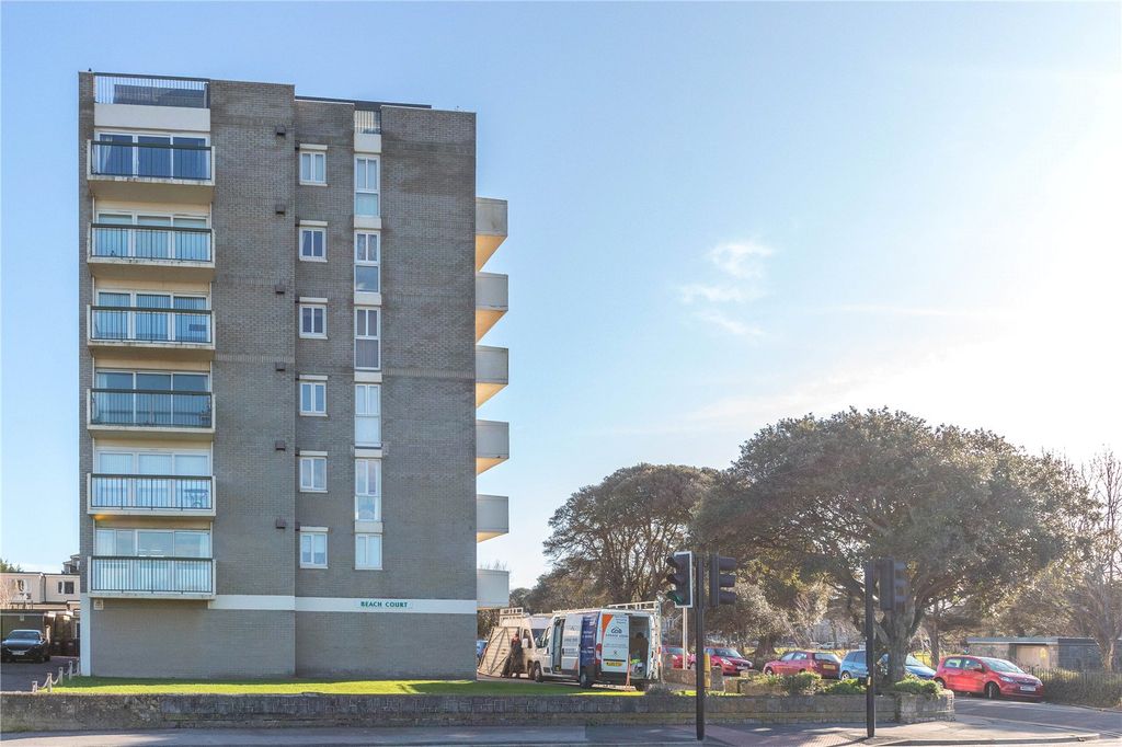 Property photo 2 of 25 Picture No. 36