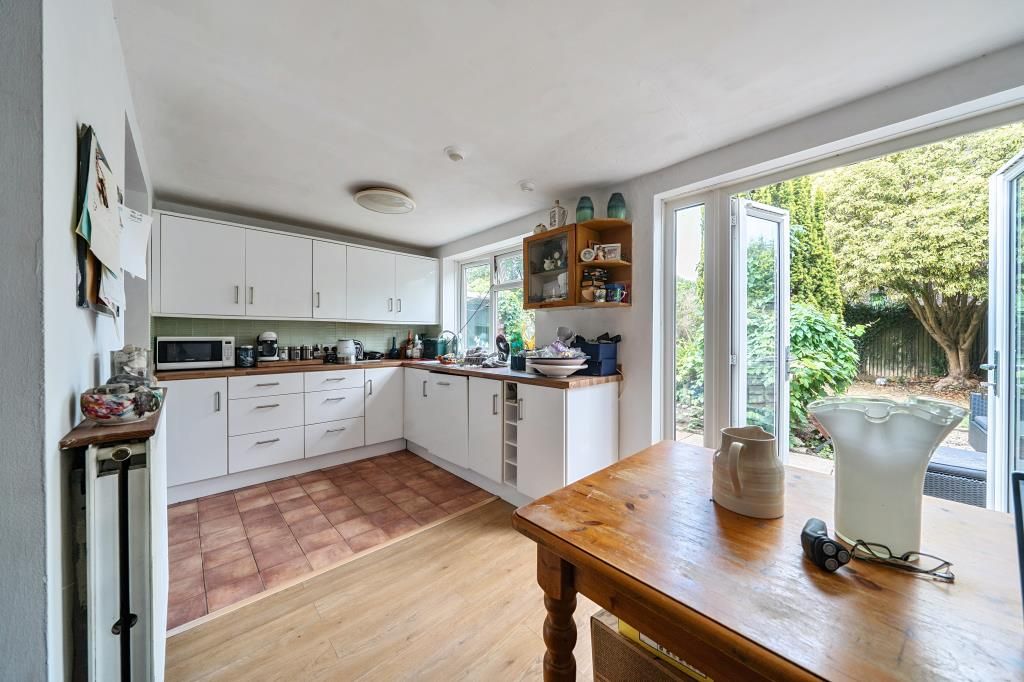 Property photo 2 of 17 Kitchen