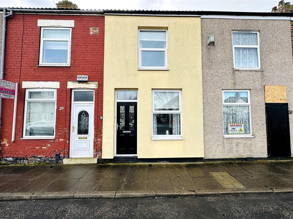 Property photo 1 of 10 Front