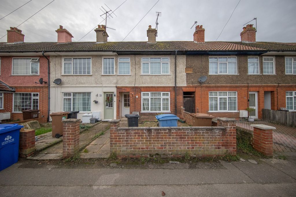 Property photo 1 of 2