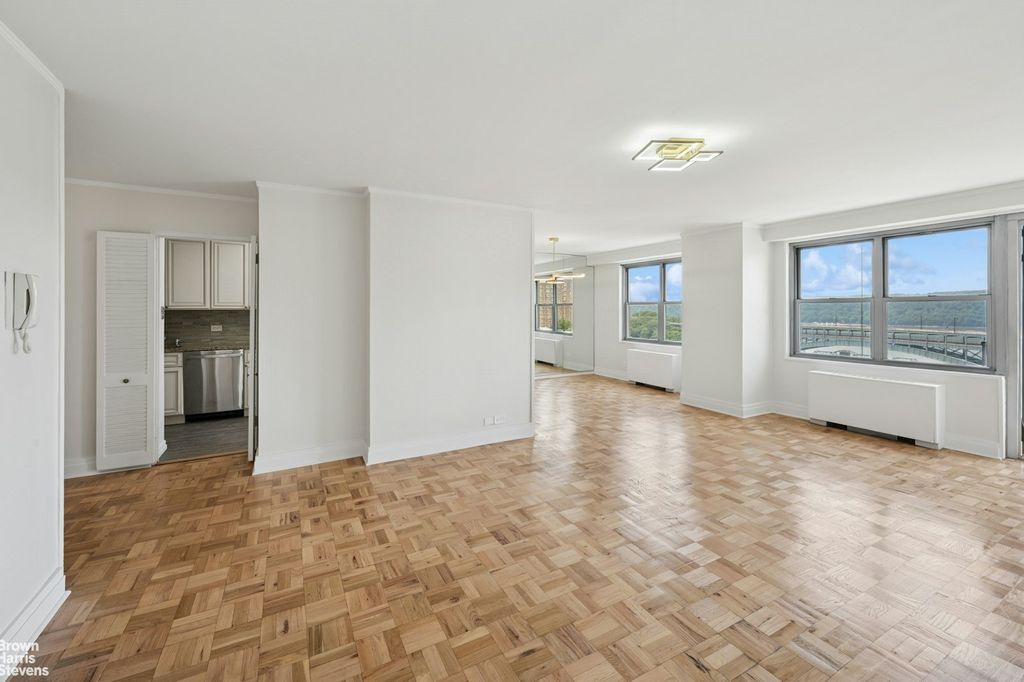 Property photo 2 of 12 <Alttext/>