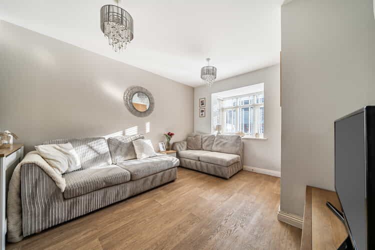 Property photo 2 of 22