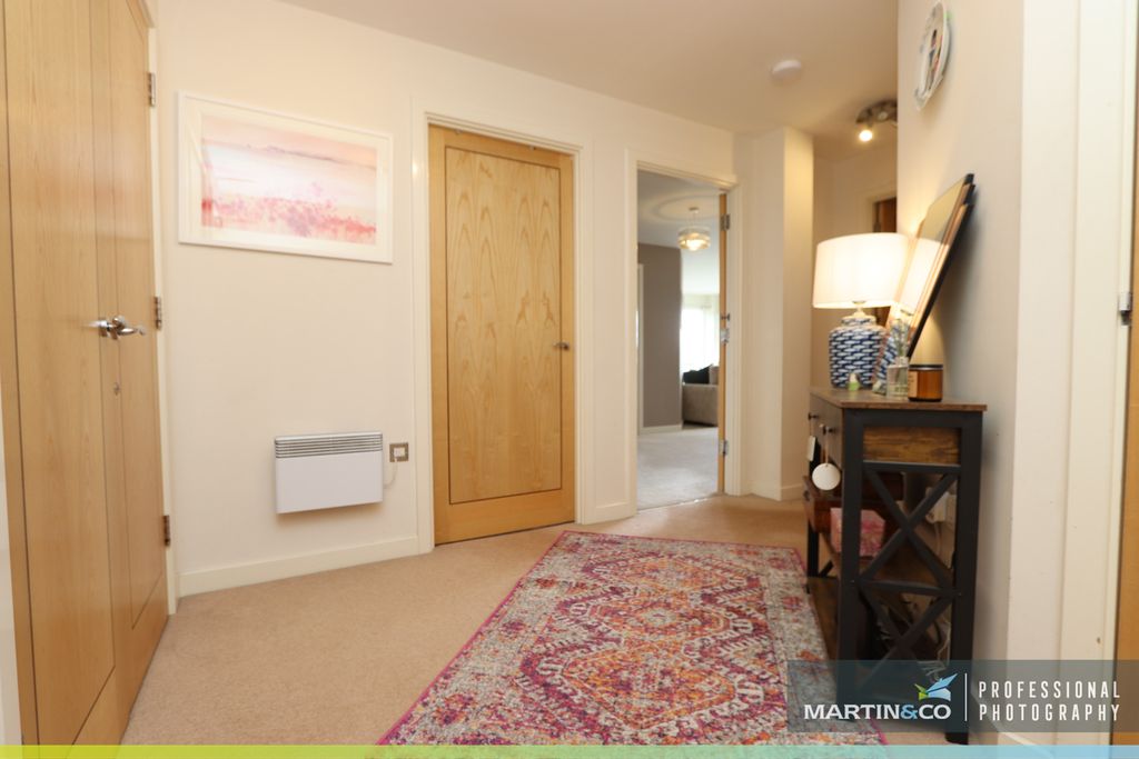 Property photo 2 of 22