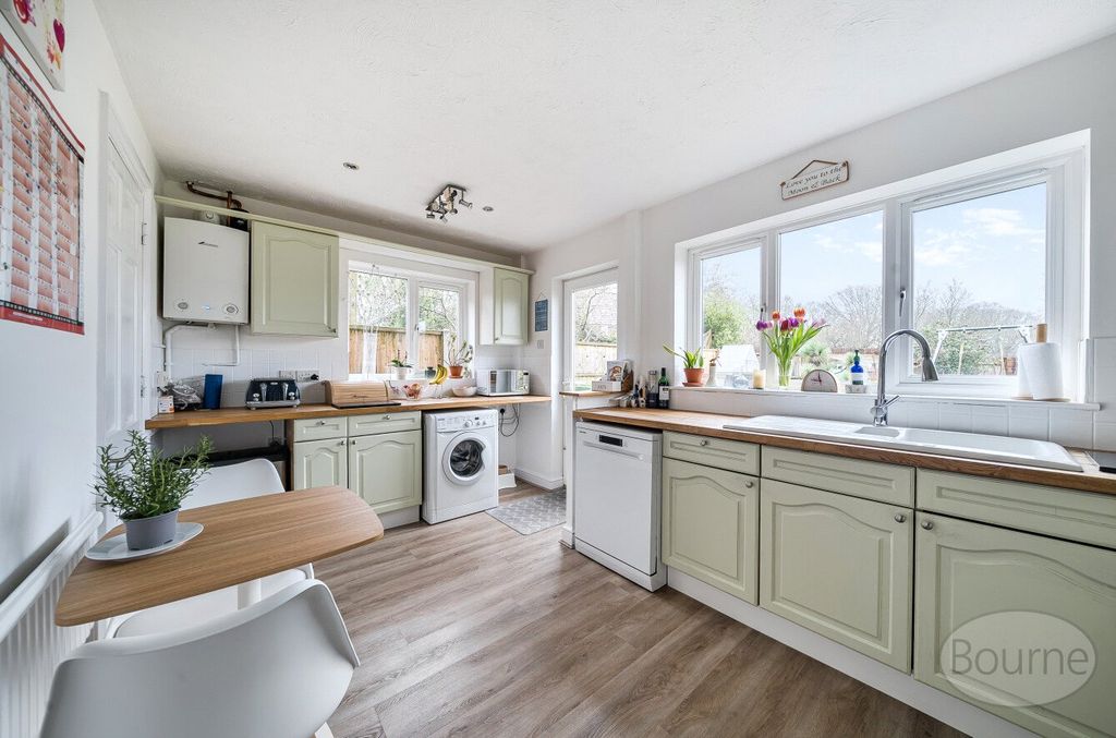 Property photo 3 of 21 Picture No. 20