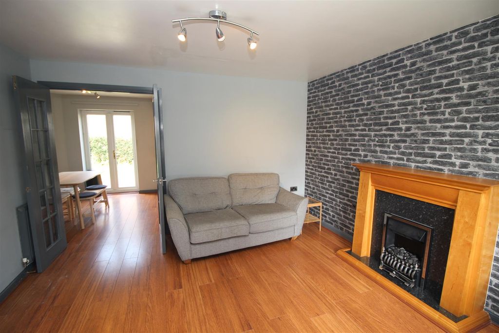 Property photo 2 of 13 Img_1865.Jpg