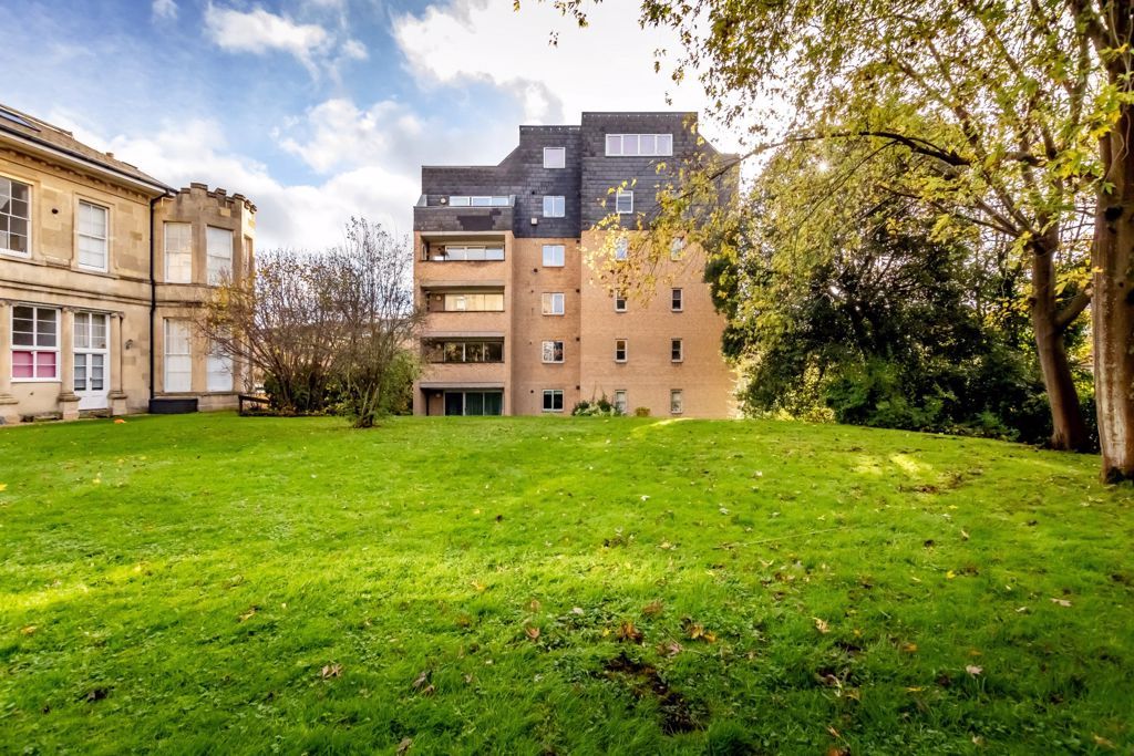 Property photo 1 of 16 Communal Grounds