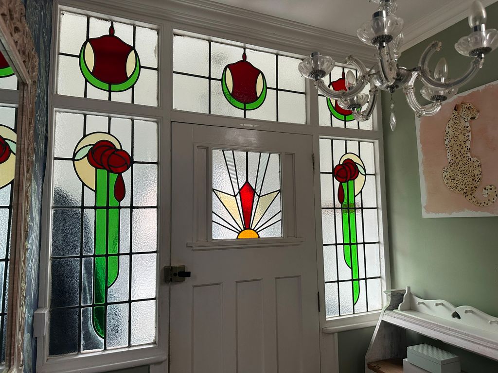 Property photo 2 of 40