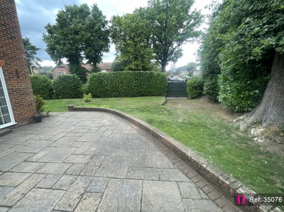 Property photo 3 of 26