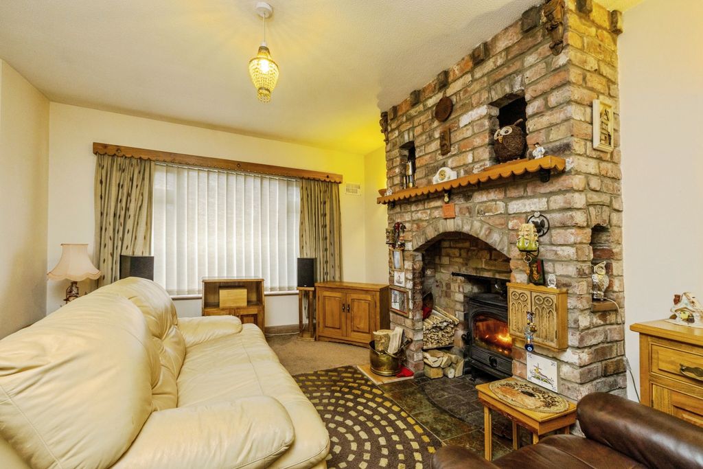 Property photo 3 of 13 Photo #3