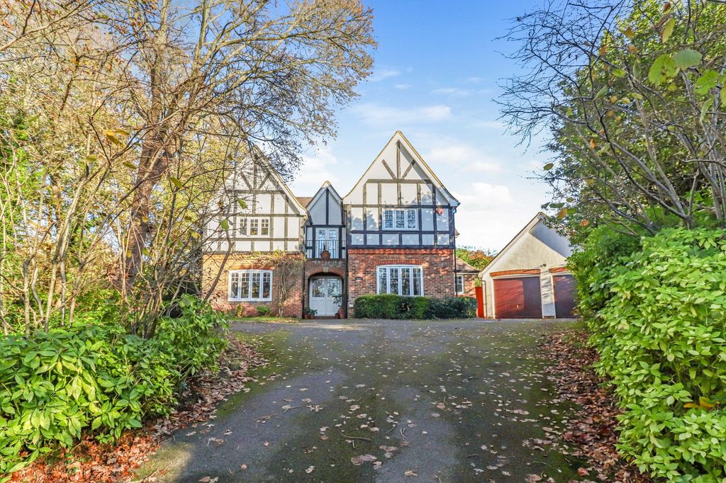 Property photo 1 of 18 Front