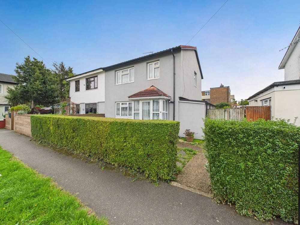 Property photo 1 of 19 Picture No. 01