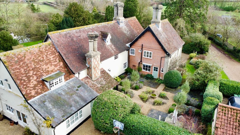 Property photo 2 of 35