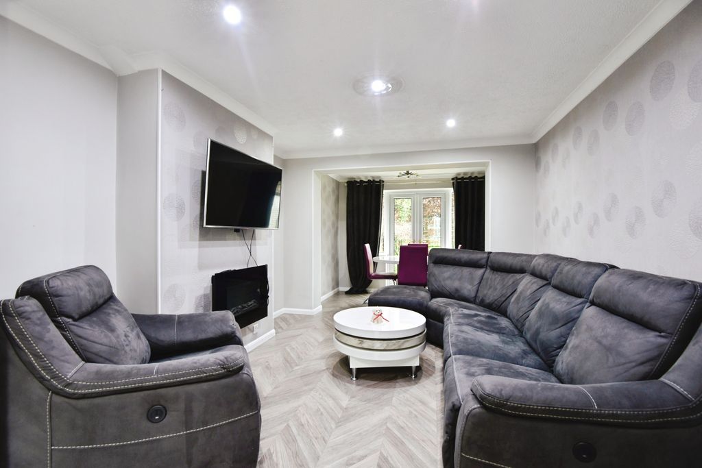 Property photo 3 of 24 _Npp2839