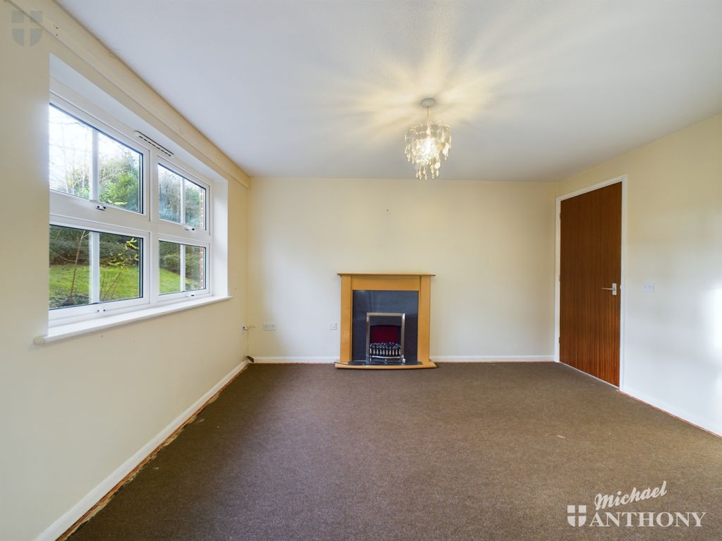 Property photo 2 of 5 Cam03218G0-Pr0450-Still002
