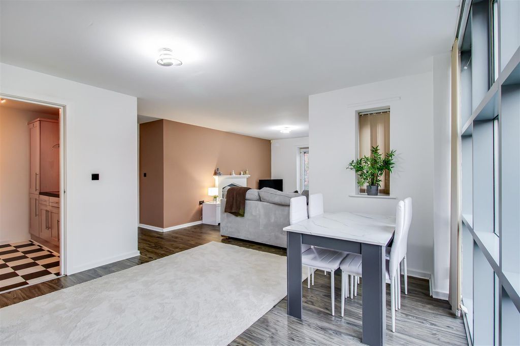 Property photo 3 of 11 Open Plan Living