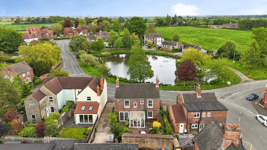 Property photo 2 of 13 5060907