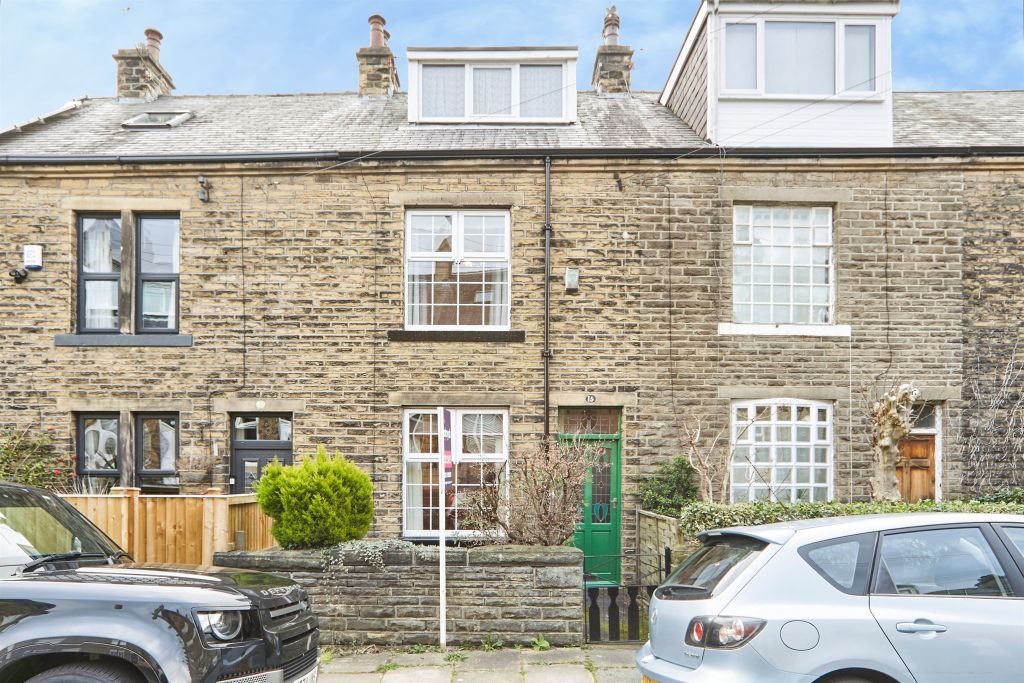 Property photo 1 of 17